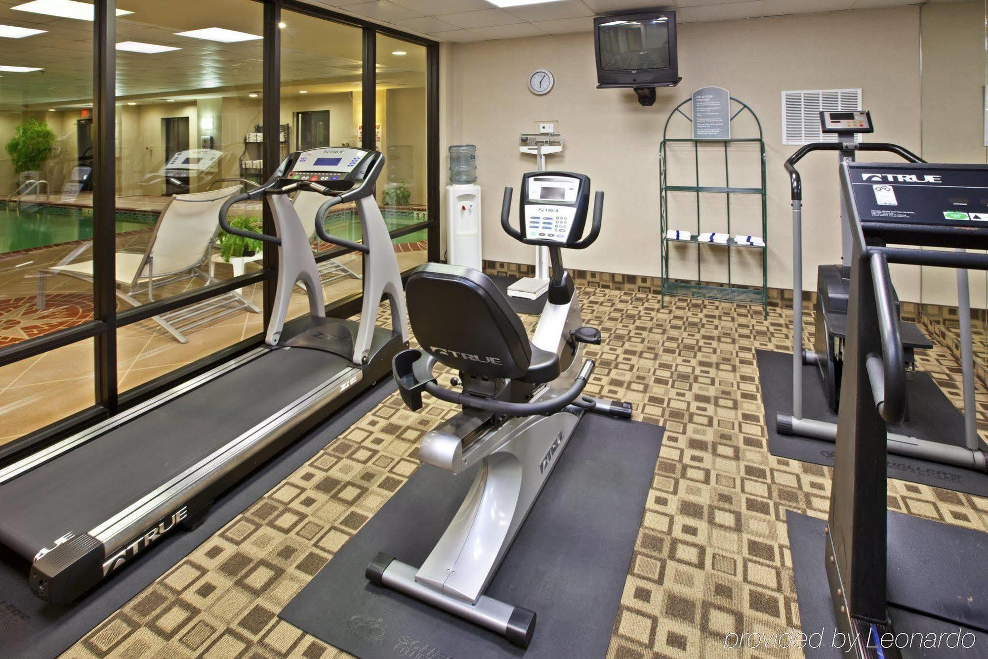 Holiday Inn Express Hotel & Suites Louisville East By Ihg Exterior foto